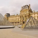 Cosy Apartment At Champs-Elysee « 1626 »